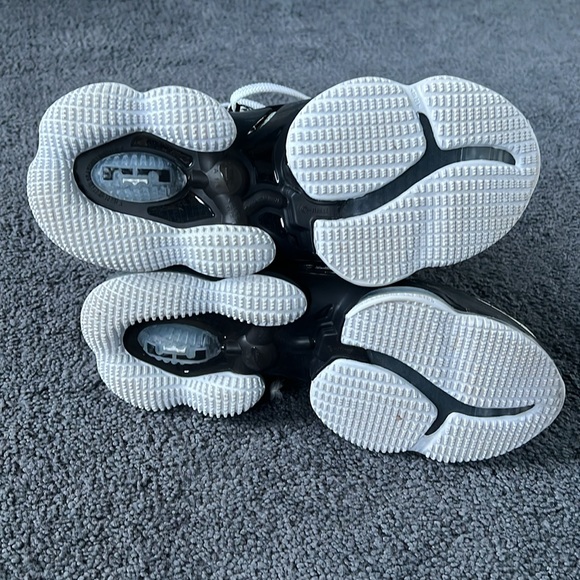 LeBron’s - Picture 5 of 5